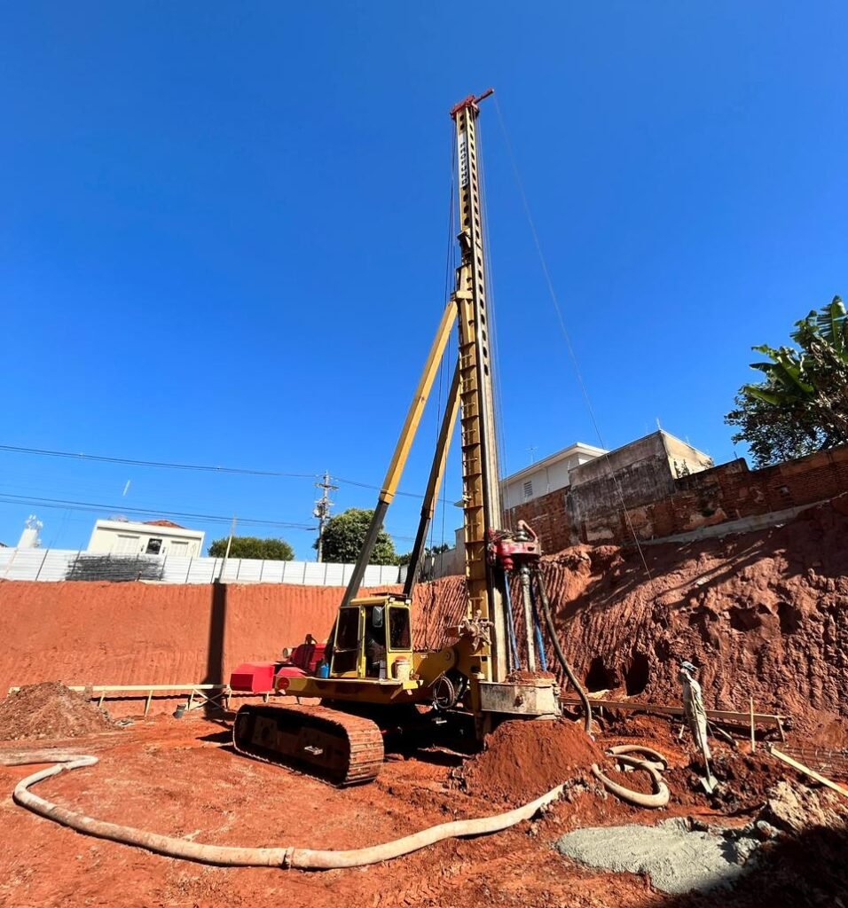 Barretes e Estacas Escavadas